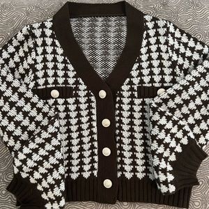 Cute cropped button up sweater!